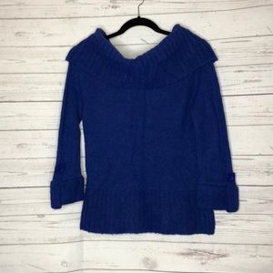 Gorgeous blue sweater!
